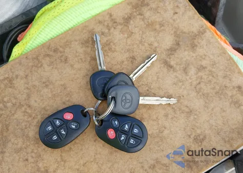 2011 Toyota Sienna Xle V6 из США, поврежденный, VIN 5TDYK3DC0BS131724